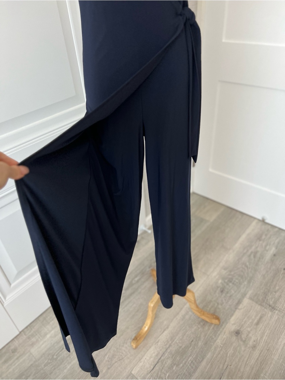 Ballroom Smooth Latin Practice wear Cold-Shoulder pantsuit with waist tie in Nav - Picture 8 of 11
